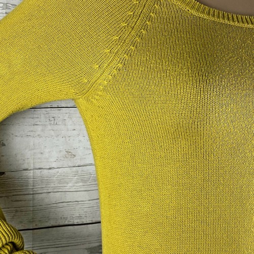 J. Crew Sweater XS Yellow-Green Zipper Shoulder Raglan Sleeve Mid-Weight Knit - Picture 5 of 12