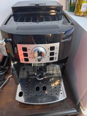 De'Longhi Magnifica S Smart ECAM 250.33.TB