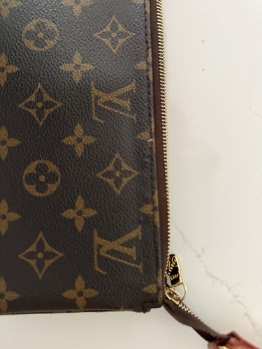 Louis Vuitton Pochette Accessoires Monogram Canvas Shoulder Bag Purse - Picture 14 of 18
