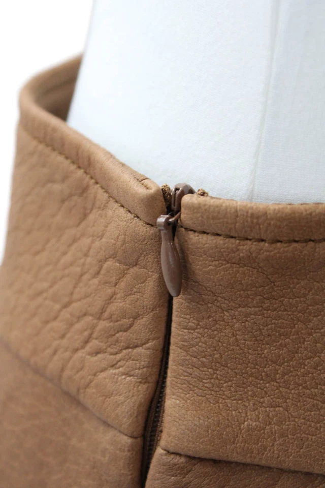 Akris 女式侧拉链长款皮革 A 字裙棕色 8 码 — 第 4/4 张图片