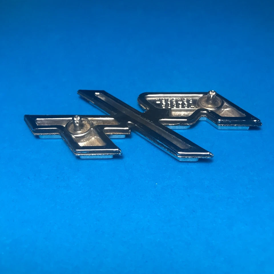 NOS 1970 Dodge Charger R/T Emblem 2965253 Tail Finish Panel Rear, OEM MOPAR - Изображение 2 из 4