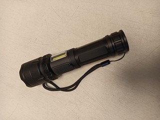 ZEUSFIRE Taschenlampe LED Aufladbar 2 Stück 100.000 Lumen Extrem Helle Taschen