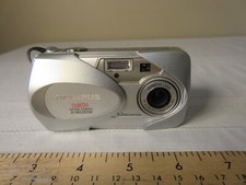 Olympus CAMEDIA D-560 Zoom 3.2MP Digital Came...