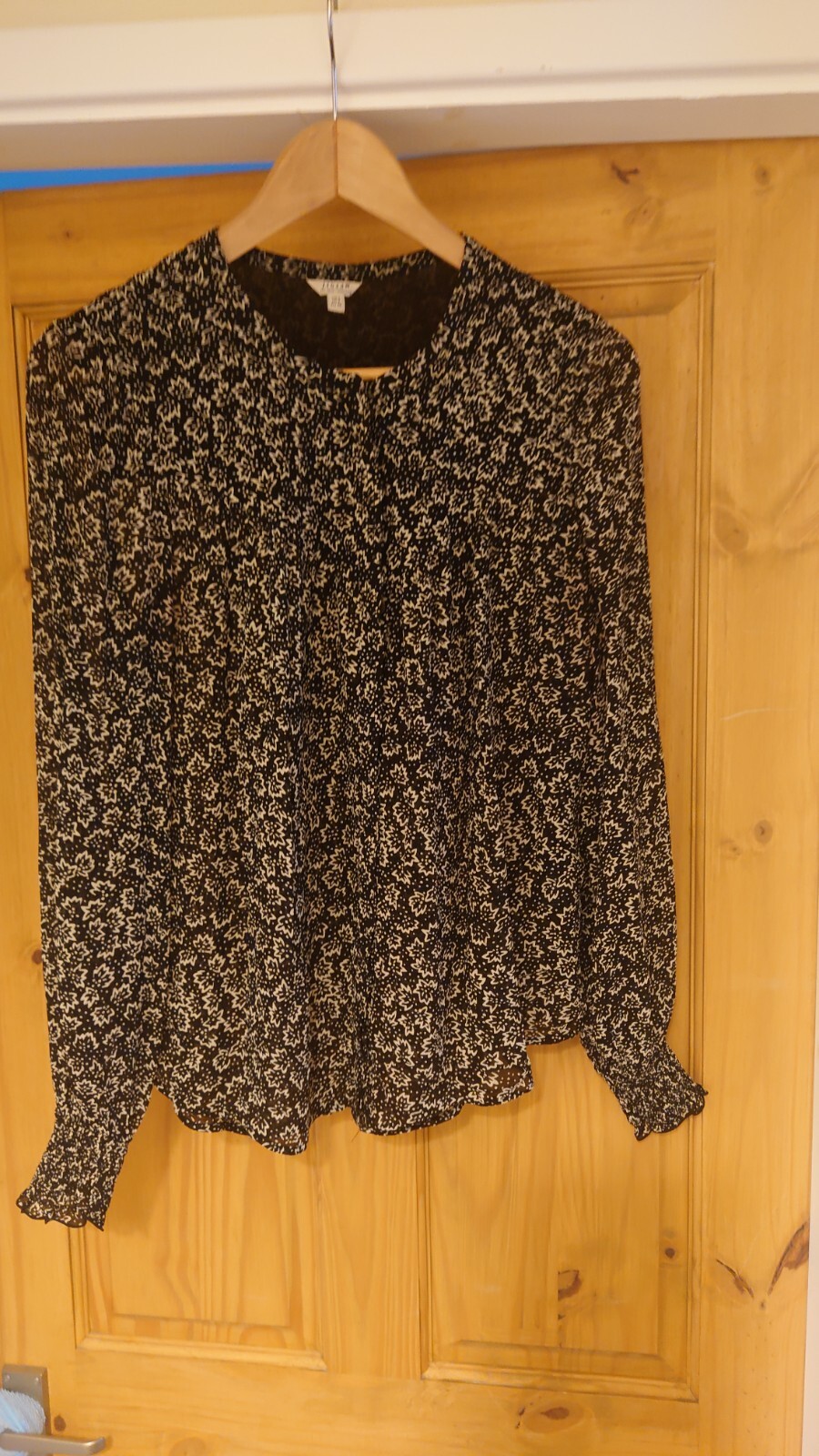jigsaw blouse size 12 black cereal leaf pattern eBay