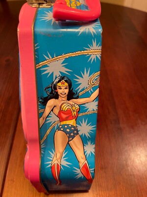 Wonder Woman Metal Lunch Box: Iconic Collectible Treasure 1 Wonder Woman Metal Lunch Box: Iconic Collectible Treasure