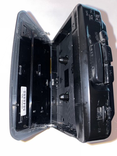 Sony WM-FX415 AM FM Cassette Walkman Parts Only Powers Up and Plays Tape Drags - Picture 2 of 3