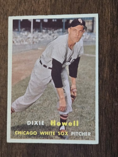 1957 Dixie Howell #221 White Sox EX+ - Picture 1 of 2