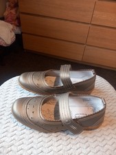 Cushion Walk Shoes Womens Size 6 Ballet Flats Bronze Colour Easy Fasten Closure