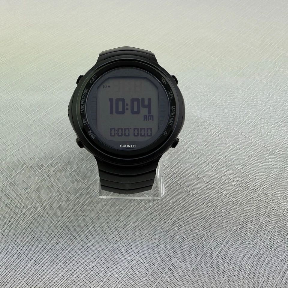 Suunto DX / D10 Black Titanium Tauchcomputer mit verbessertem Titan Uhrenarmband