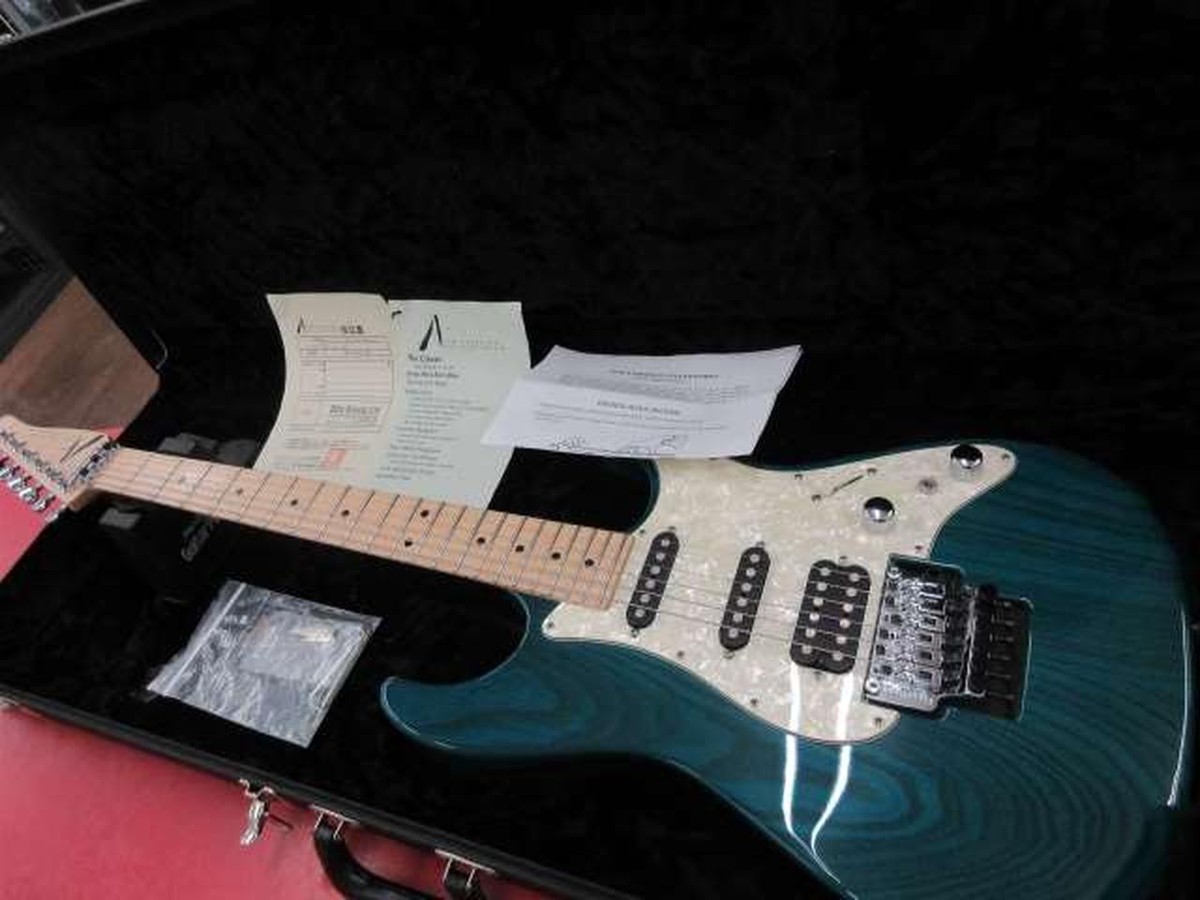 ギター tom anderson classic Bora Bora Blue Tom Anderson The Classic Bora Bora Blue (042919N) – Guitars
