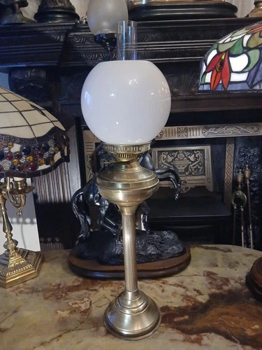 ANTIQUE TALL BRASS Edwardian OIL LAMP WITH DOUBLE BURNER AND Milk Glass SHADE VG