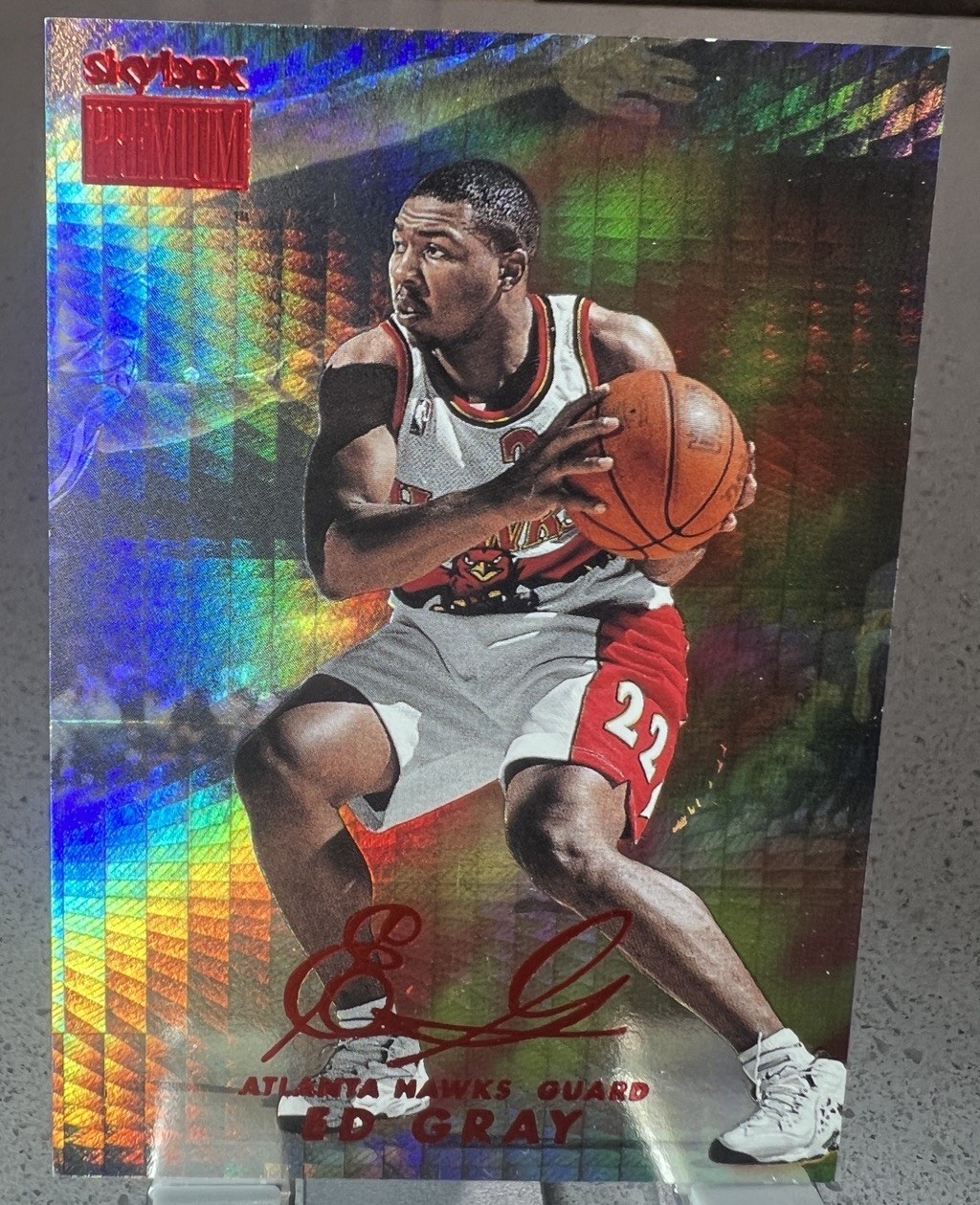 1998-99 SKYBOX PREMIUM #195 STAR RUBIES ED GRAY /50 HAWKS ROCKETS