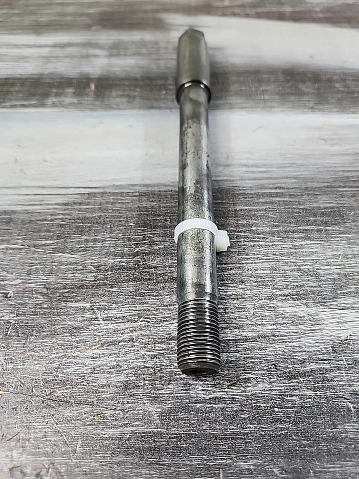 Eje de rueda delantera Yamaha YZ125 1992-1995 4JW-25181-00-00 Foto 2 de 3