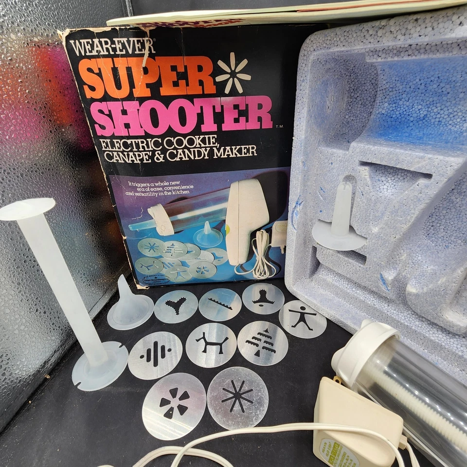 Wear Ever Super Shooter Cookie Canape & Candy Maker 70001 Tested Works Vintage - Image 4 of 4