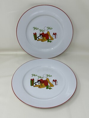 Pluto Disney Mickey s Holiday HO HO HO 10 1/2 Inch Dinner Plate Set Of 2