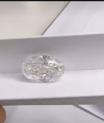 2 Ct Shape Oval Cut White Colour D Grade VVS1 + 1 Free Gift