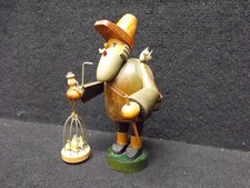 Smoking Man Bird Seller, Erzgebirge. #K-380-03