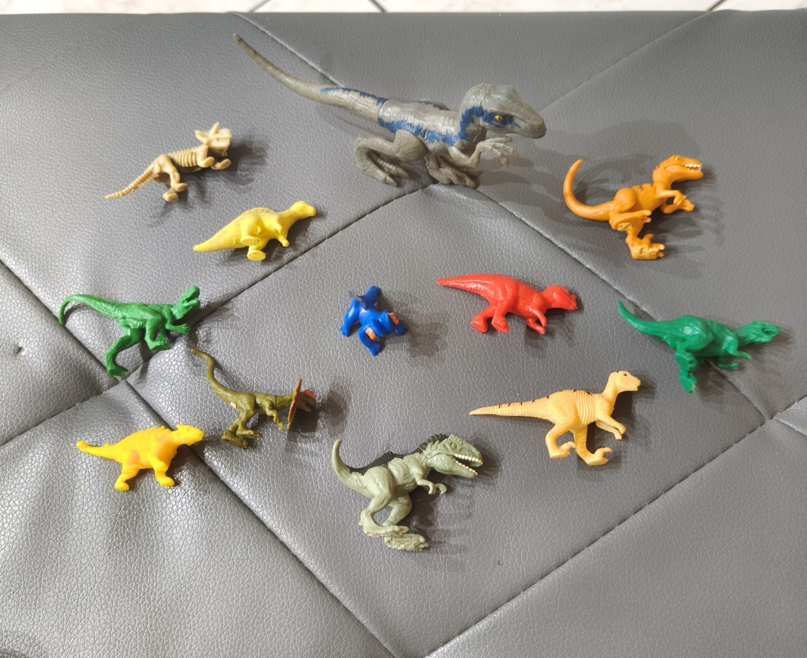 Lotto giocattoli Dinosauri per bambini