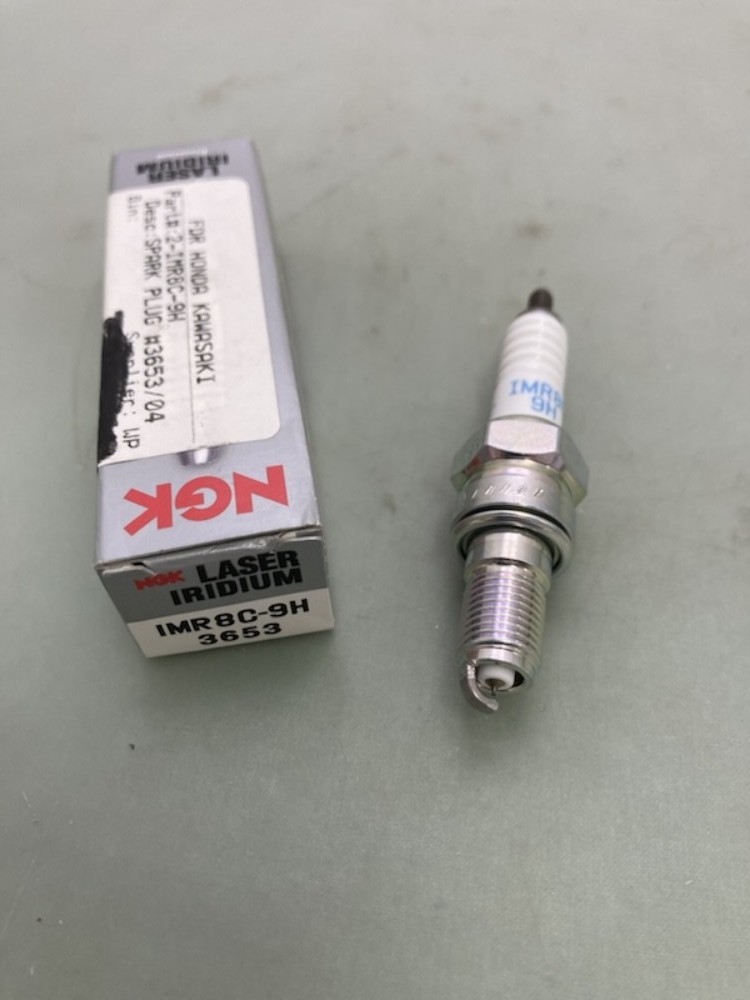 NGK IMR8C-9H Laser Iridium Premium Spark Plug New Genuine