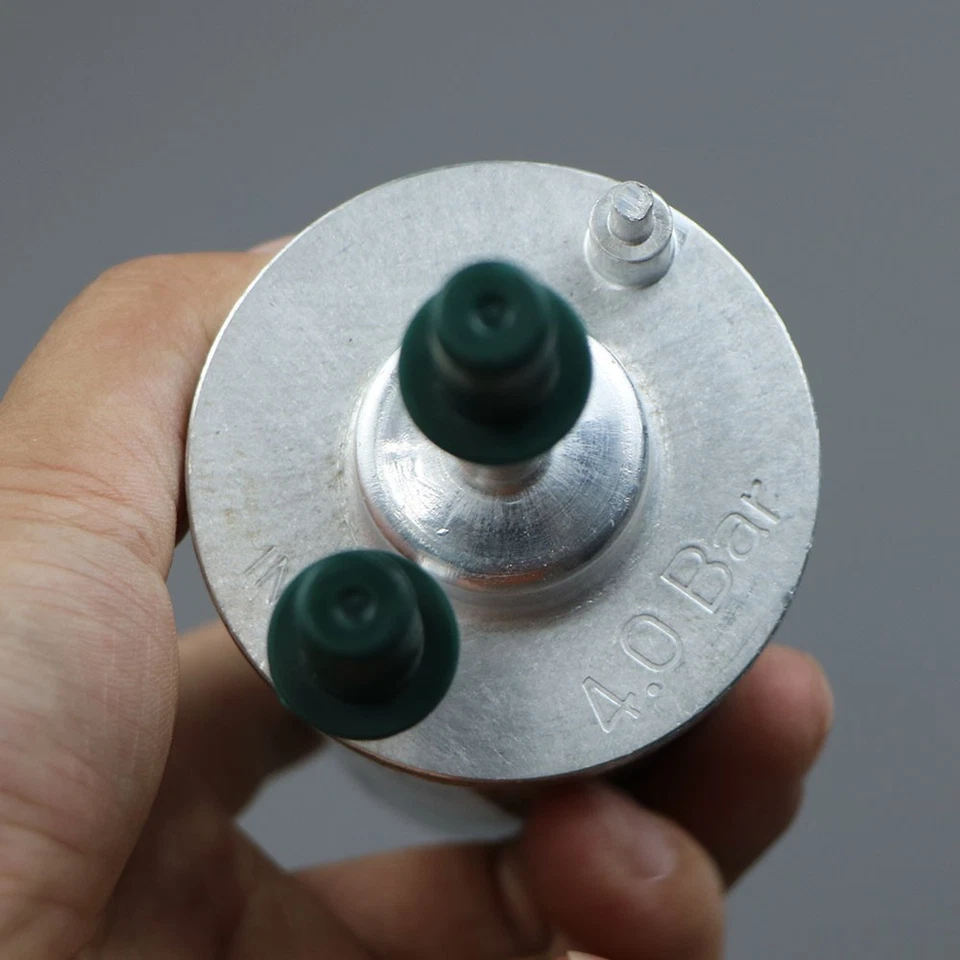 Filtro de combustible genuino de 4,0 barras 6Q0201051J para VW Eos Bora Jetta Beetle Golf Foto 2 de 4