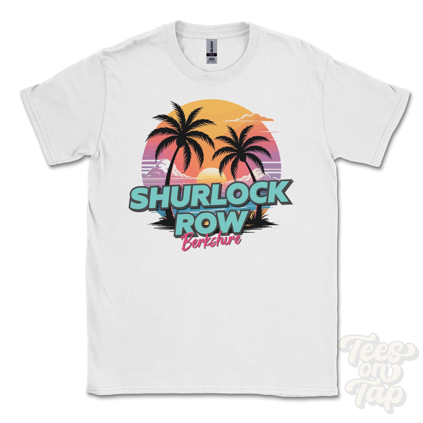 FILA T SHIRT SHURLOCK ROW BERKSHIRE Retro stile Miami divertente parodia estiva UK