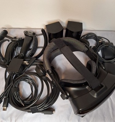 Valve Index　VRキット Amazon.com: Valve Index VR Full Kit : Video Games