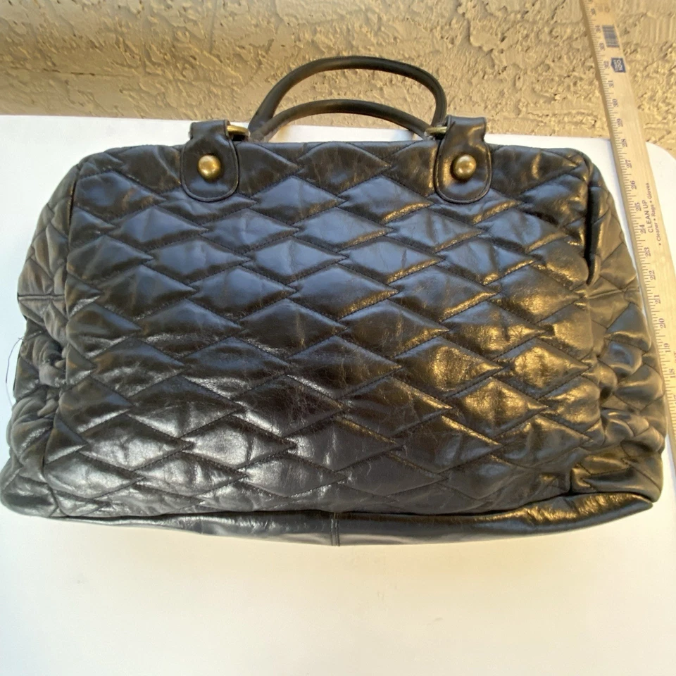 Bolso grande vintage de cuero acolchado negro HOBO Foto 2 de 4