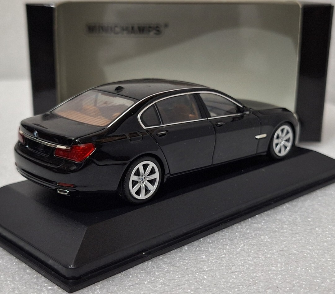 BMW 7 Series ミニカー ギフトボックス入り　1/43 ブラック BMW 7 Series ミニカー ギフトボックス入り 1/43 ブラック
