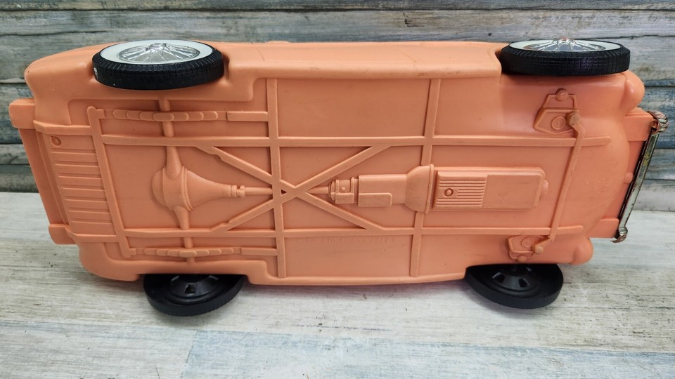 Vintage 1962 Barbie Covertable Car Austin Healey Mattel No Windshield