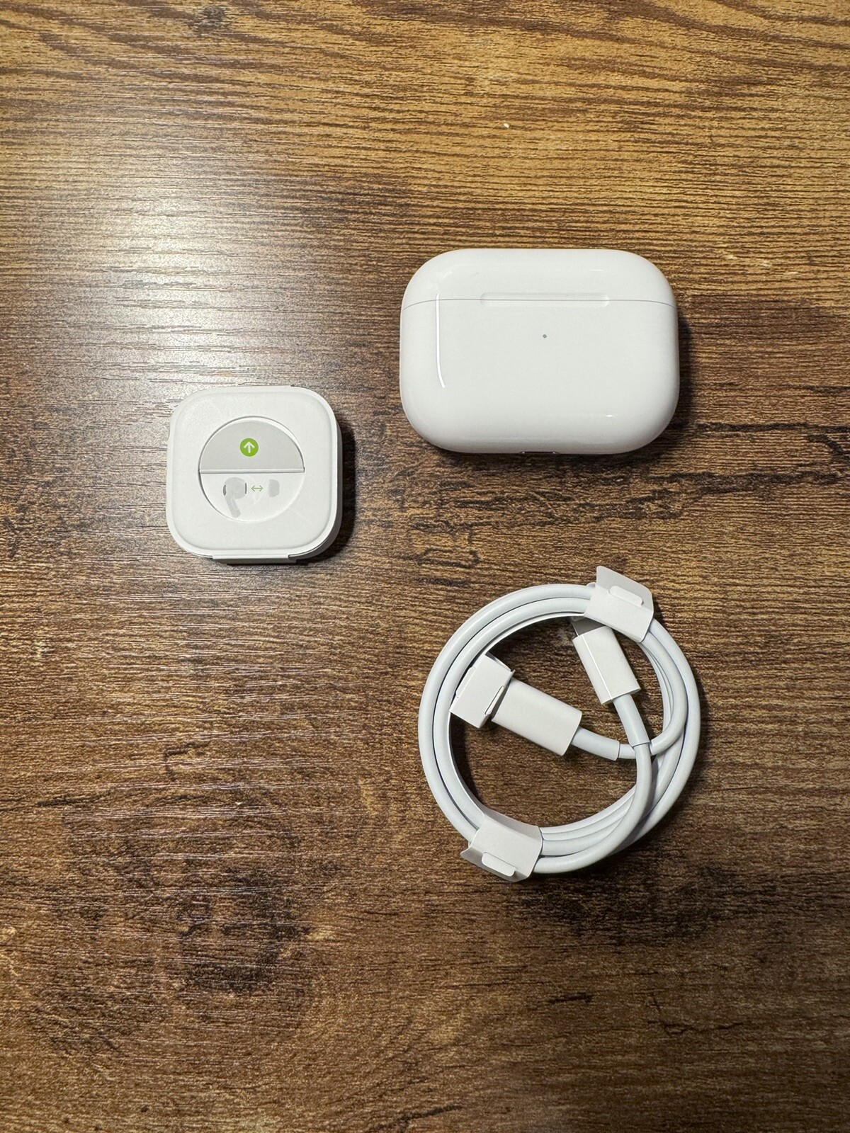 2nd Gen AirPods Pro with MagSafe Lightning Charging Case-image
