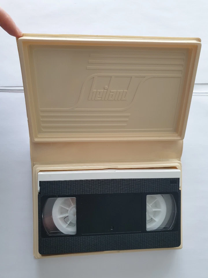 Au Pair Girl - Ein flottes Hausmädchen, Erotik VHS mit Gloria Guida (FSK 18) - Bild 4 von 4