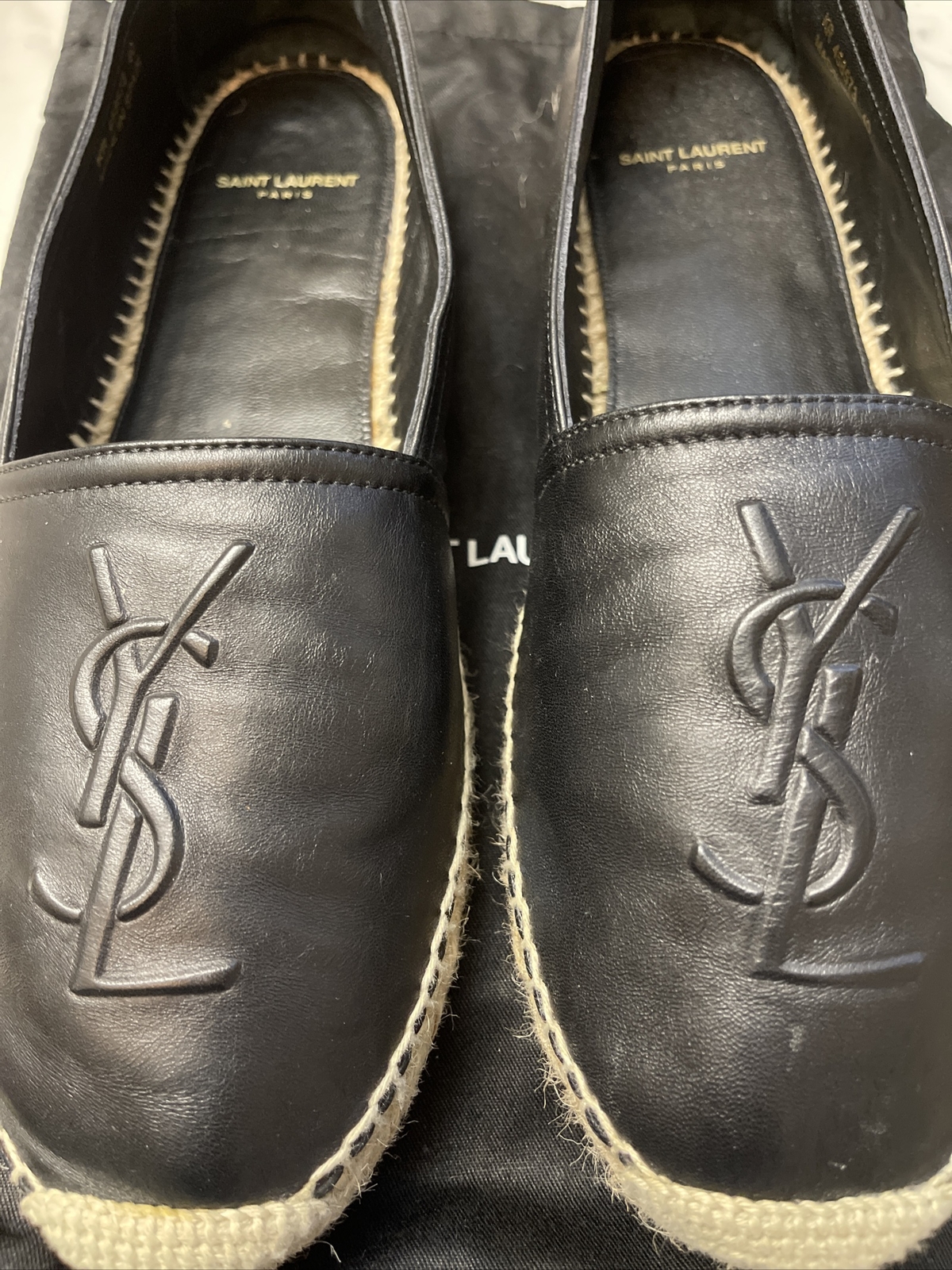 Scarpe da espadrilla con logo Saint Laurent YSL piatte in pelle nera eccellenti taglia 9 40 $745