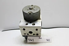 265216991001  Saturn VUE 2003-05 ABS Antilock Brake Pump Control Module 762 5G1