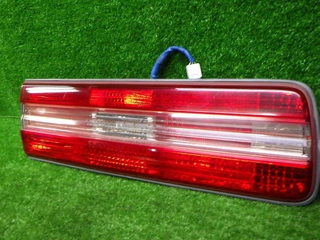 TOYOTA Mark II GX100 Lente Trasera Interior Baúl Izquierdo Derecho JZX100/105 Modelo Temprano Foto 4 de 4