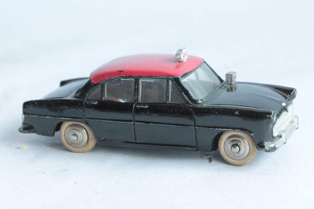 美品 FRANCE DINKY TOYS  SIMCA TAXI ミニカー Simca - Versailles Prototype Taxi 1957 - Dinky Toys Chine