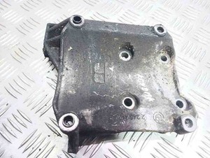 BMW 5 Touring E34 Klimakompressorhalterung 2245417 2.50 Diesel 1993 31301255