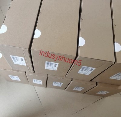 NEW Lenze E82EV371-2C