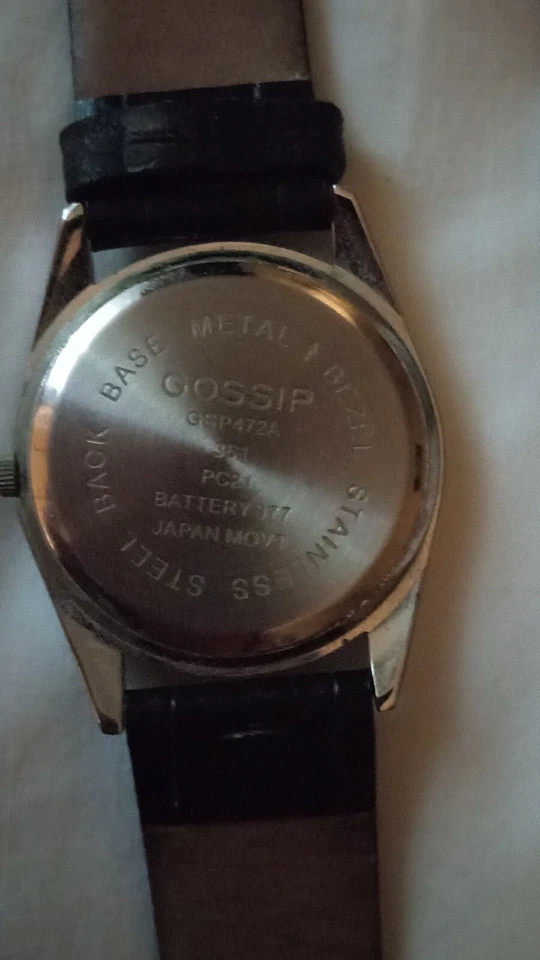 Reloj de cuarzo para mujer Gossip 35 mm GSP472 correa de cuero genuino y 5 correas de reloj Foto 2 de 4