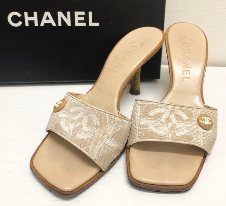 【足元から上品に♪】CHANEL 25MC ミュール 足元から上品でお洒落に☆贈り物にも♪】CHANEL ミュール