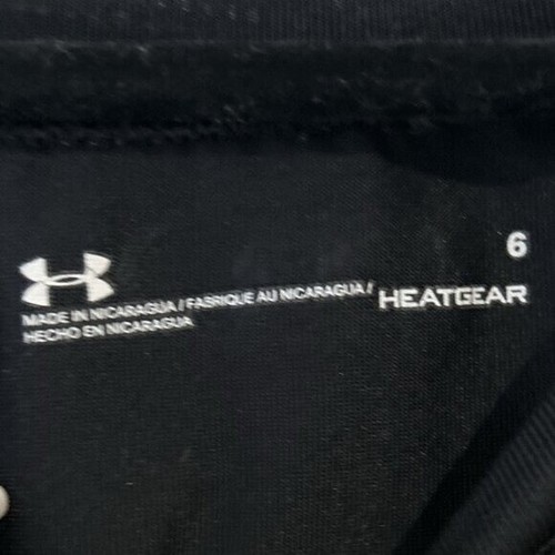 UNDERARMOUR heat gear t shirt (RETAIL $30) - Picture 2 of 4