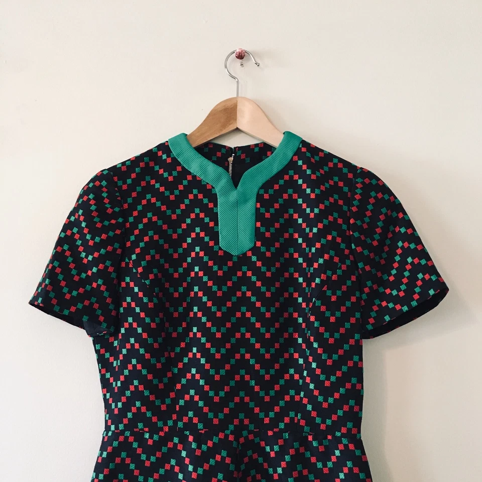 Vestido vintage años 60 Saks Fifth Avenue punto cuadrado geométrico línea A ILGWU S Foto 2 de 4