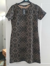 BRAND NEW!!  Lovely Short sleeve black/nude stretch Boohoo Dress.  Size 8