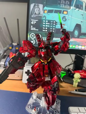 ロボット RG V GUNDAM & SAZABI (CLEAR COLOR) RG 1/144 Sazabi Clear Color Model Kit Mechanical Core Plated
