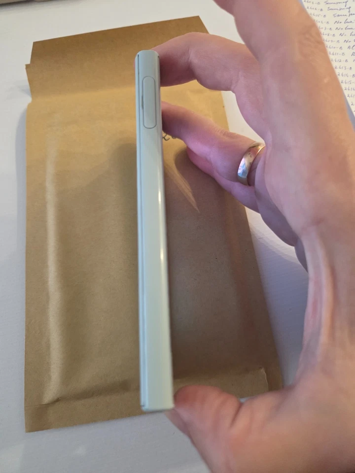 Sony Xperia X Compact Light Blue Unlocked 32GB Android Smartphone - Image 4 of 4