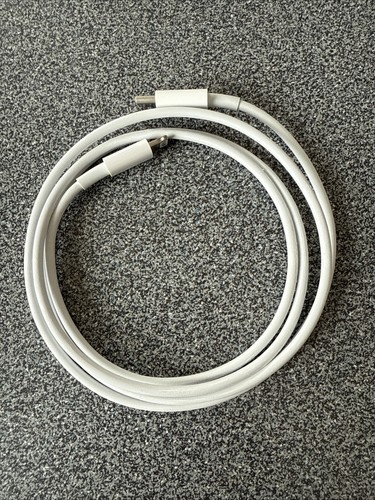 AirPods Pro MagSafeCharging Case And Charging Cable - 第 7/8 張圖片