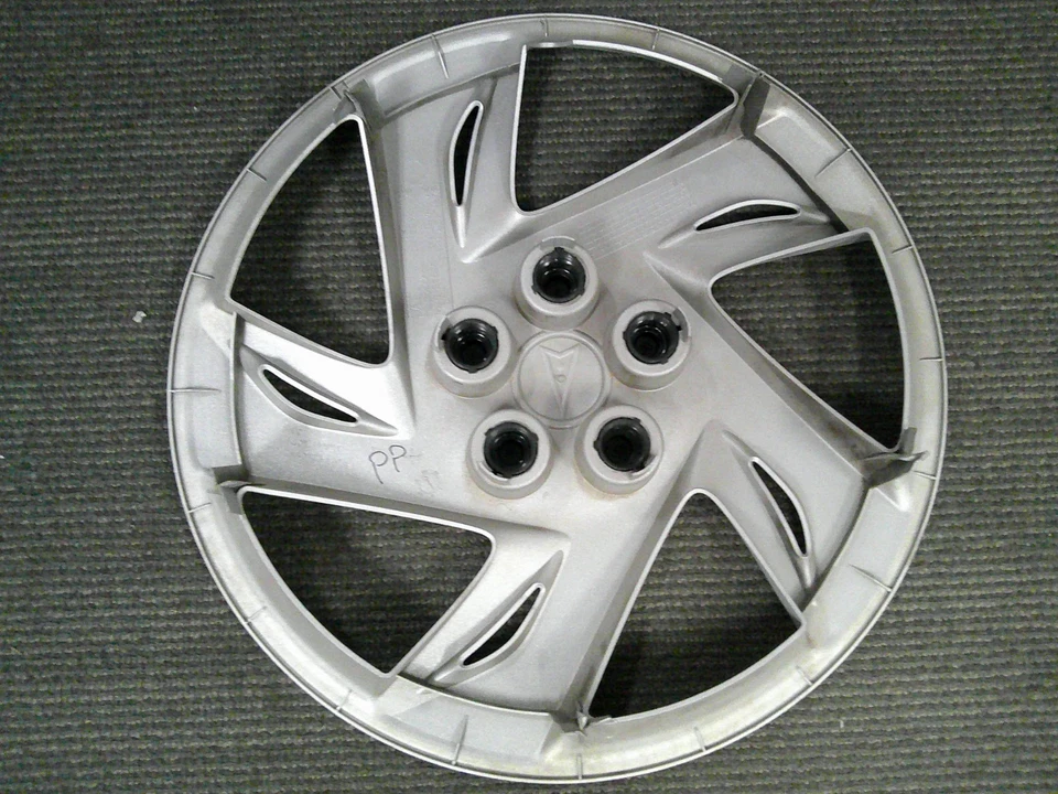 1999-2002 Pontiac Sunfire 15" OEM Silver Wheel Cover 9593211 PA 5127 - One/1 - Image 3 of 4