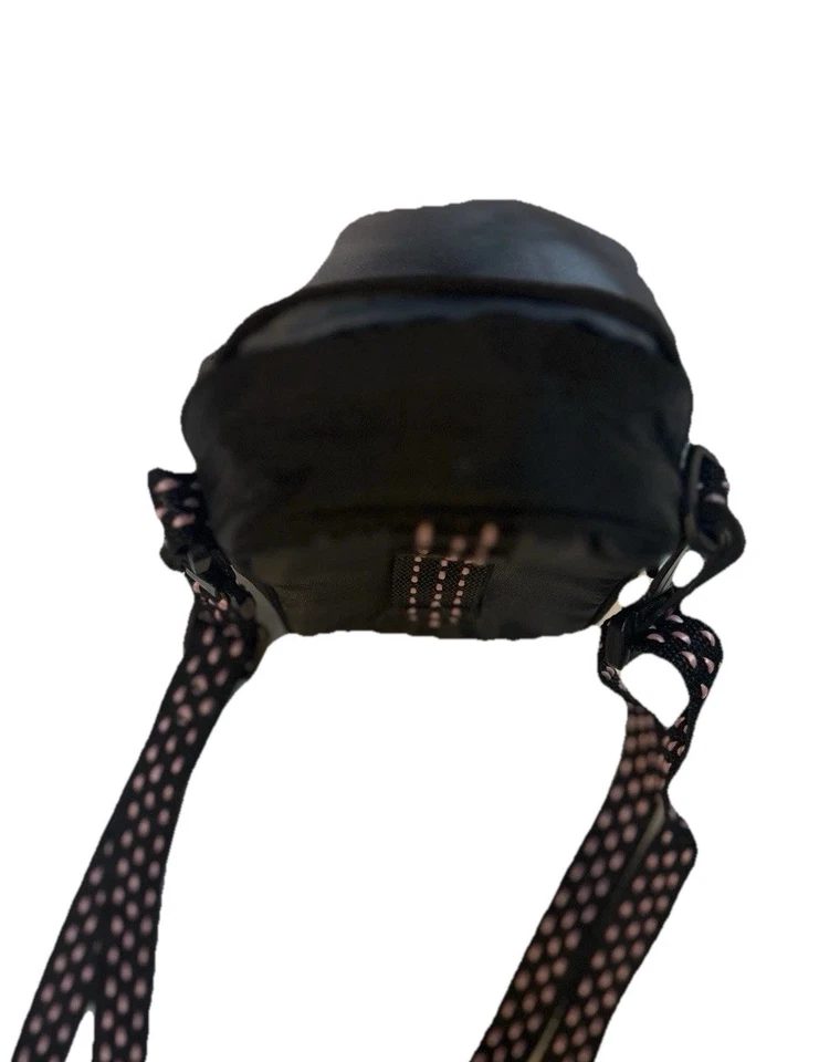 Vintage Samsonite Pink & Black Compact Camera Bag – Small Padded Case with Strap - Image 4 of 4