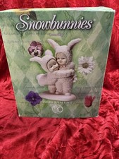 1999 Department 56 Snowbunnies "Bunny Hug" #56.26327 Snowbabies