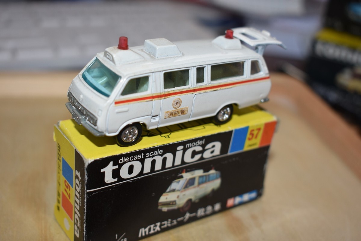TOMICA 56 Toyota Hiace Ambulance early model 1/68 Black box
