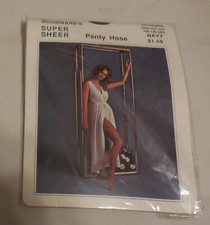 1 Woodward's Super Sheer Panty Hose Navy size Petite Medium fits 5' - 5'6" VTG